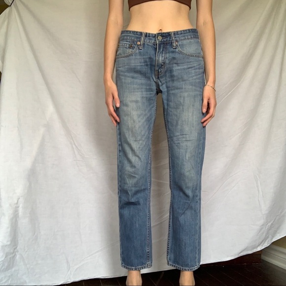 Levi’s 511 Mid Rise Boyfriend Jeans - Picture 4 of 11
